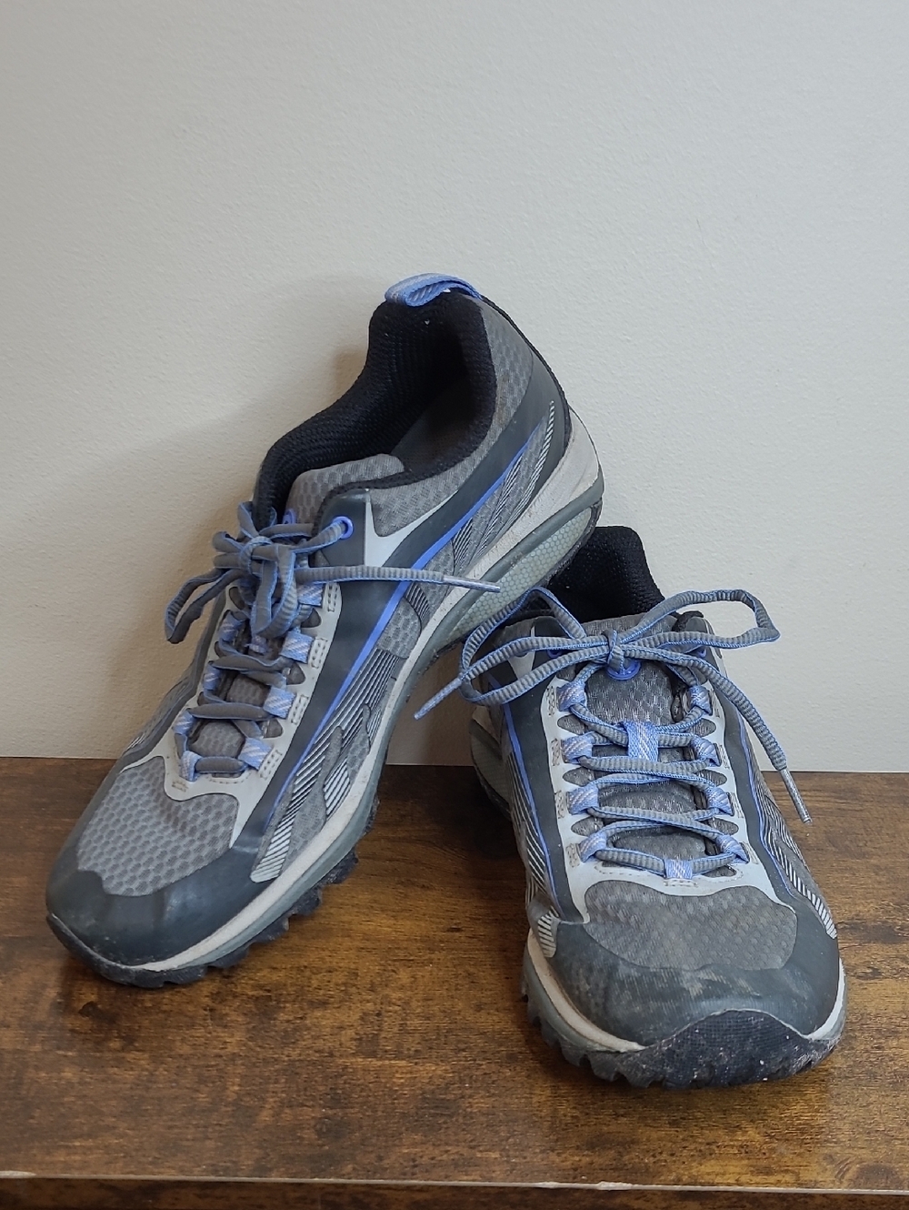 Merrell Performance Gray & Blue Sneakers size 8.5